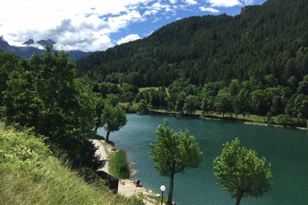 Maison Neuve Proche De Barcelonnette جوسيير المظهر الخارجي الصورة
