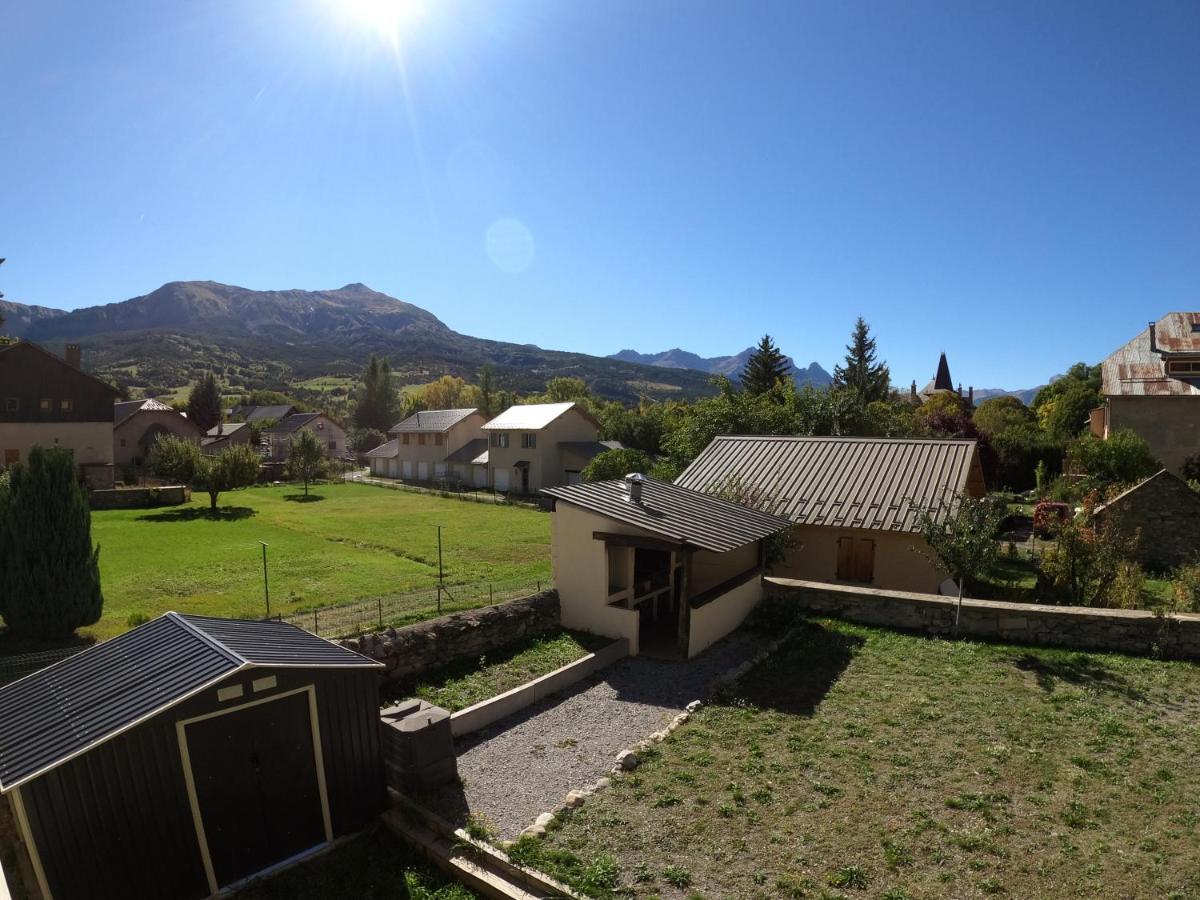 Maison Neuve Proche De Barcelonnette جوسيير المظهر الخارجي الصورة