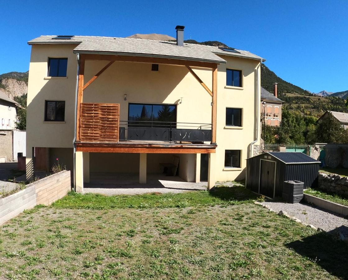 Maison Neuve Proche De Barcelonnette جوسيير المظهر الخارجي الصورة